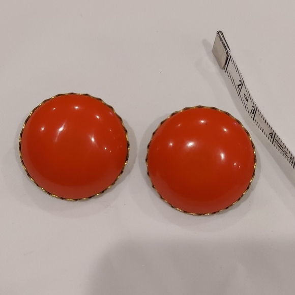 Vintage Jewelry - Orange jumbo clip on earrings